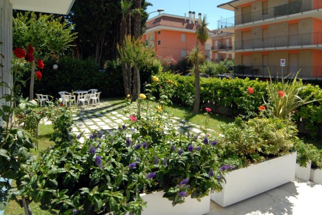 Hotel President San Benedetto del Tronto Extérieur photo